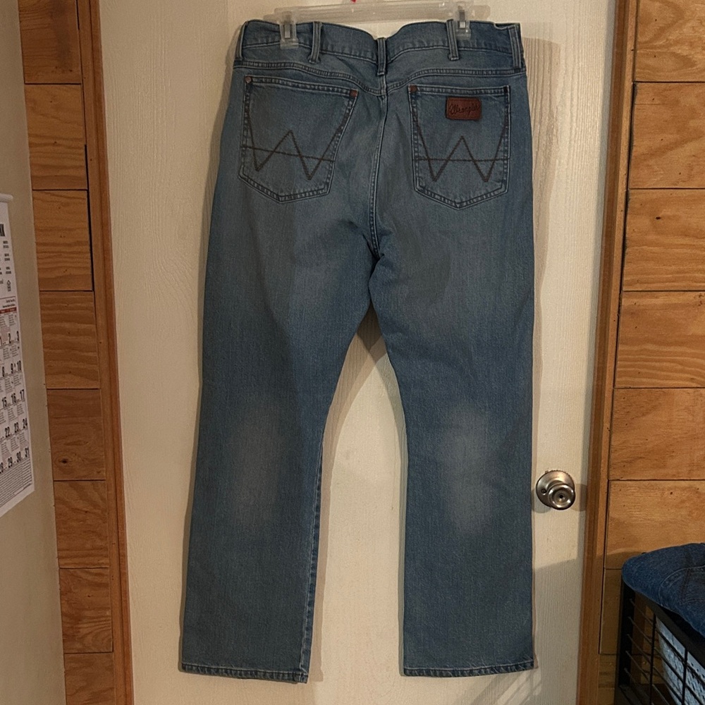 Wrangler Men's Light Blue Slim Boot Jeans